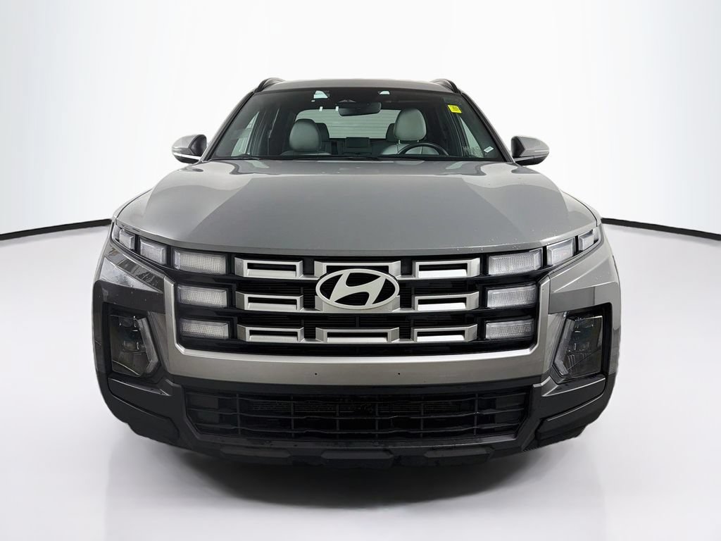Used 2025 Hyundai Santa Cruz SEL FWD image 2