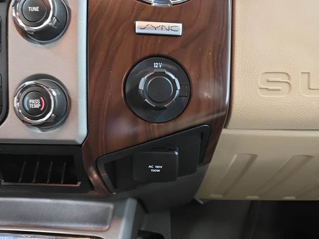Used 2016 Ford F350 Lariat w/ Lariat Interior Package AWD/4WD image 15