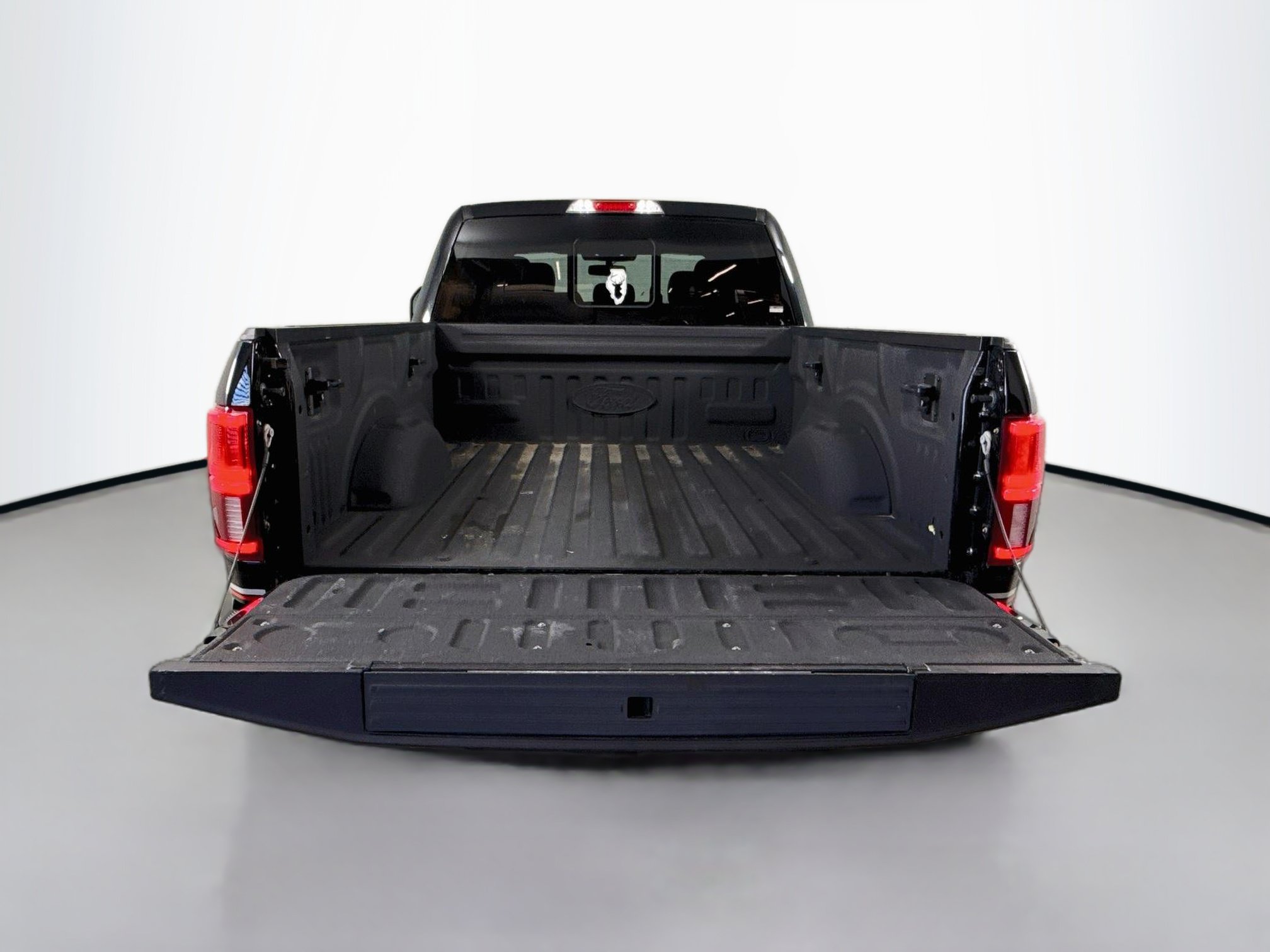 Used 2018 Ford F150 Lariat w/ Equipment Group 502A Luxury AWD/4WD image 25