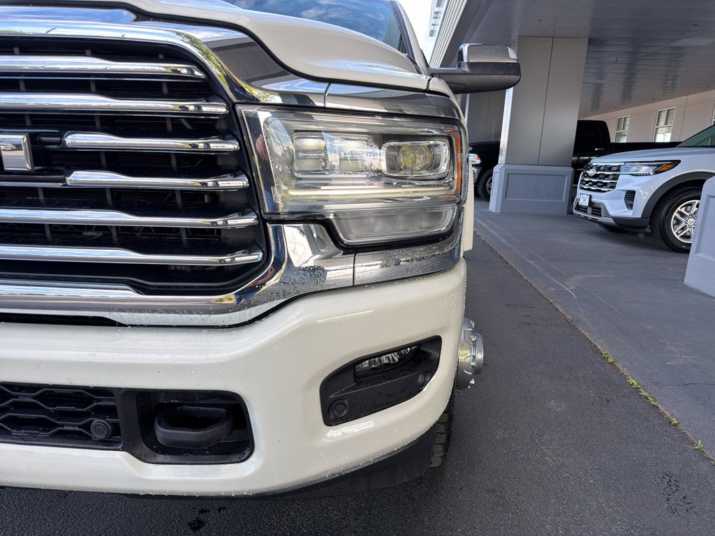 Used 2021 RAM 3500 Limited AWD/4WD image 4