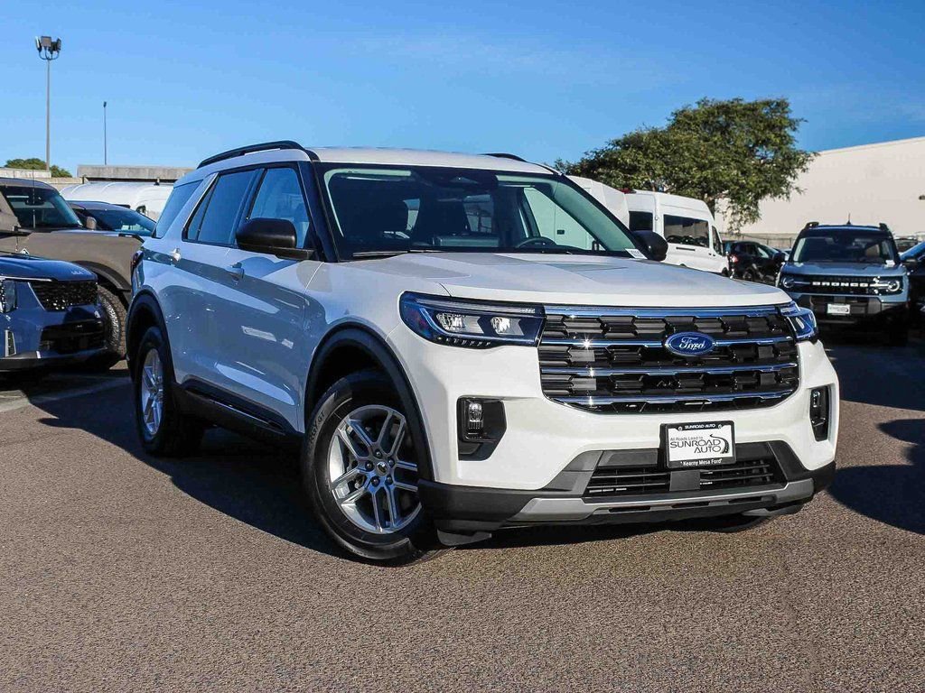 New 2026 Ford Explorer Active w/ Active Comfort Package RWD image 1