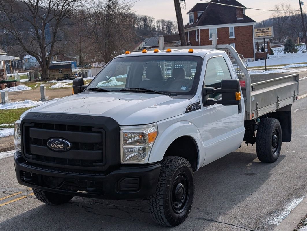 Used 2012 Ford F350 XL w/ Snow Plow Prep Pkg image 28