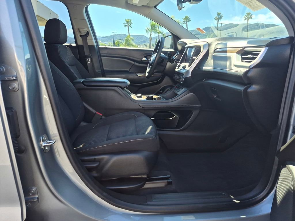 Used 2023 GMC Acadia SLE w/ Driver Convenience Package image 29