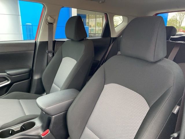 Used 2025 Kia Soul LX w/ LX Technology Package FWD image 14
