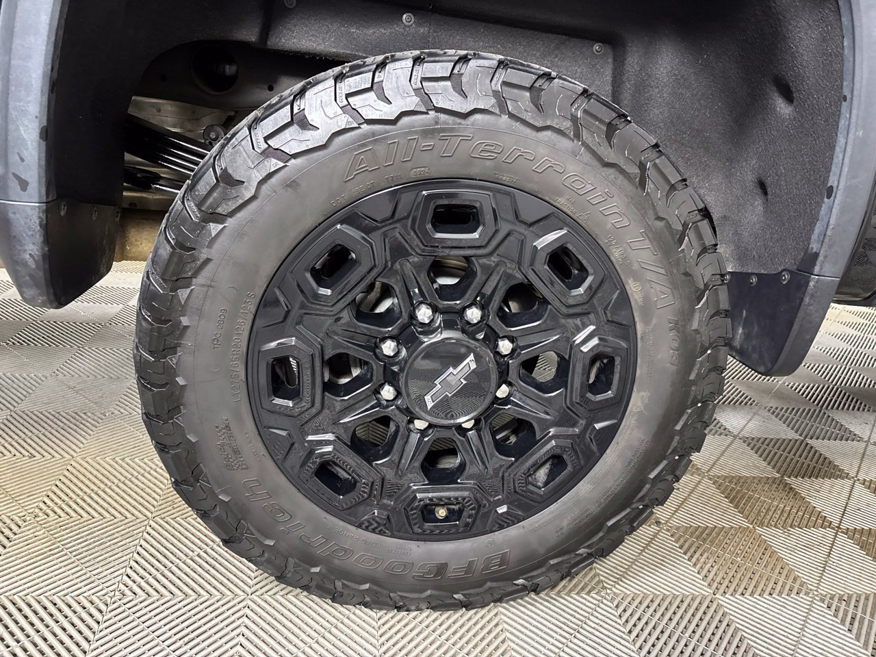 Used 2024 Chevrolet Silverado 2500 High Country w/ High Country Premium Package AWD/4WD image 29