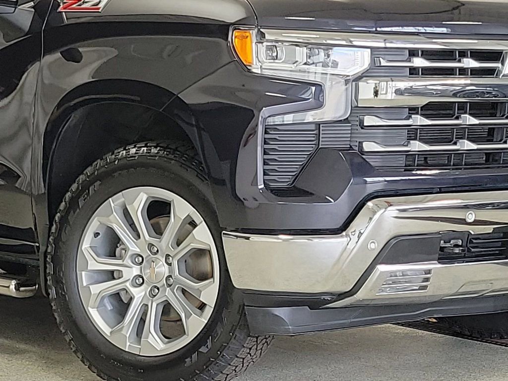 Certified 2023 Chevrolet Silverado 1500 LTZ w/ Z71 Off-Road Package image 3