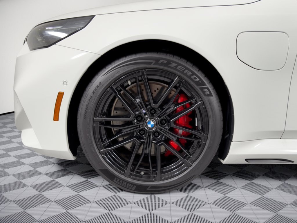 New 2027 BMW M5 w/ Carbon Package AWD/4WD image 13