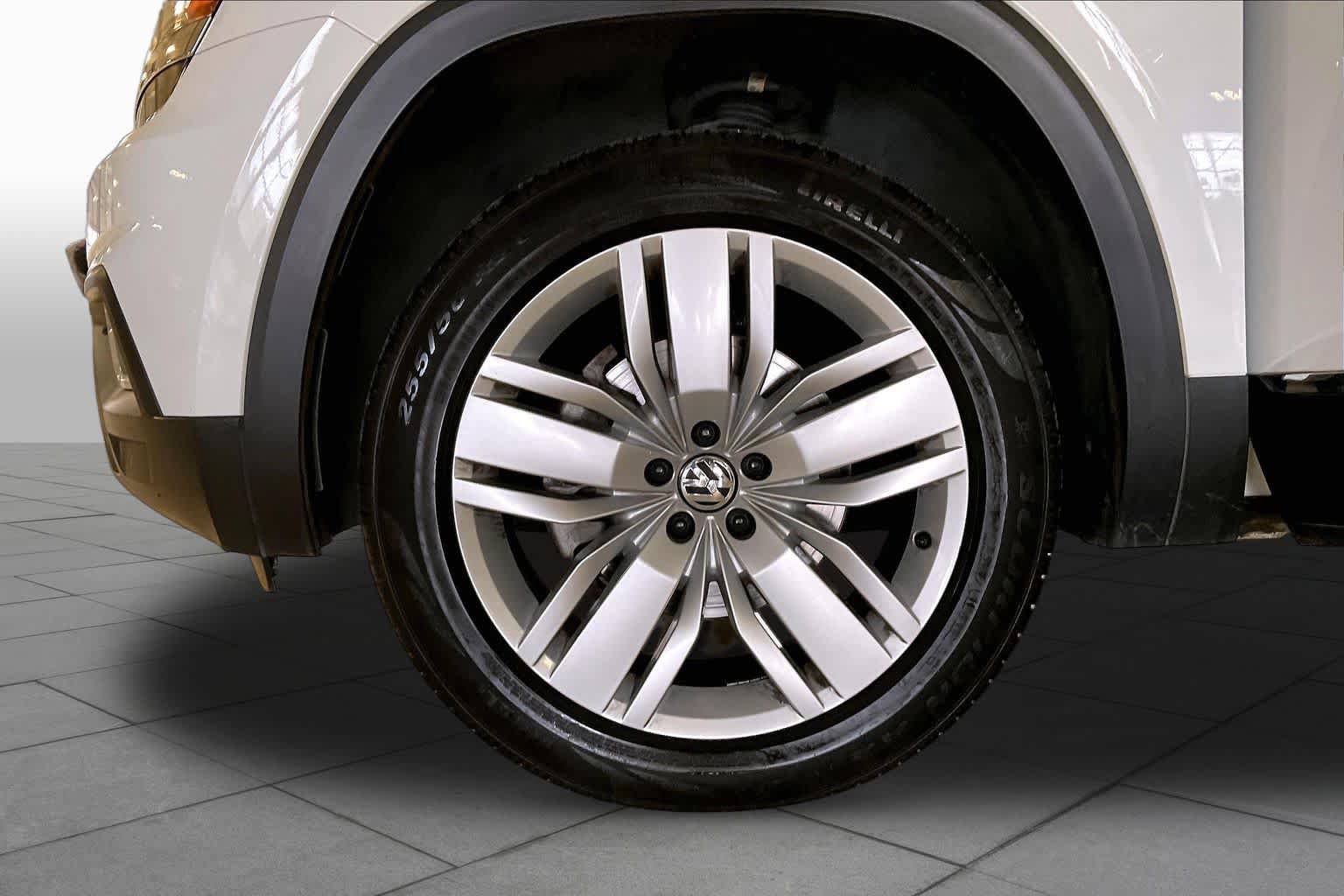 Used 2019 Volkswagen Atlas SEL FWD image 10