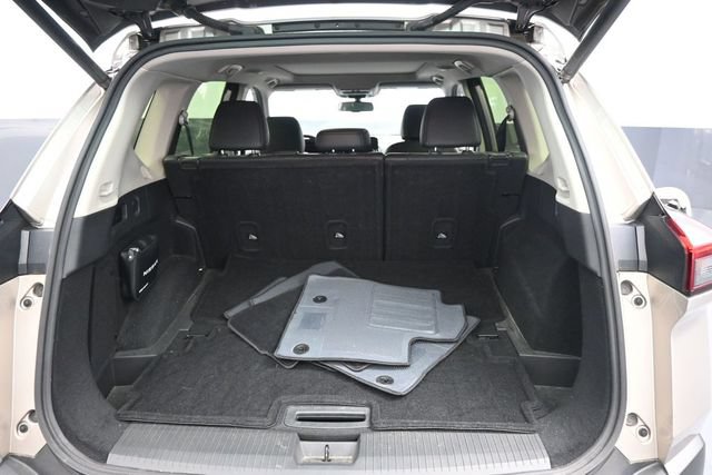 Used 2023 Nissan Rogue Platinum w/ Platinum Premium Package AWD/4WD image 16