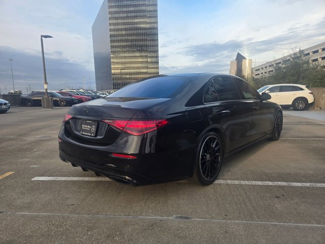 Used 2022 Mercedes-Benz S 580 4MATIC Sedan image 4
