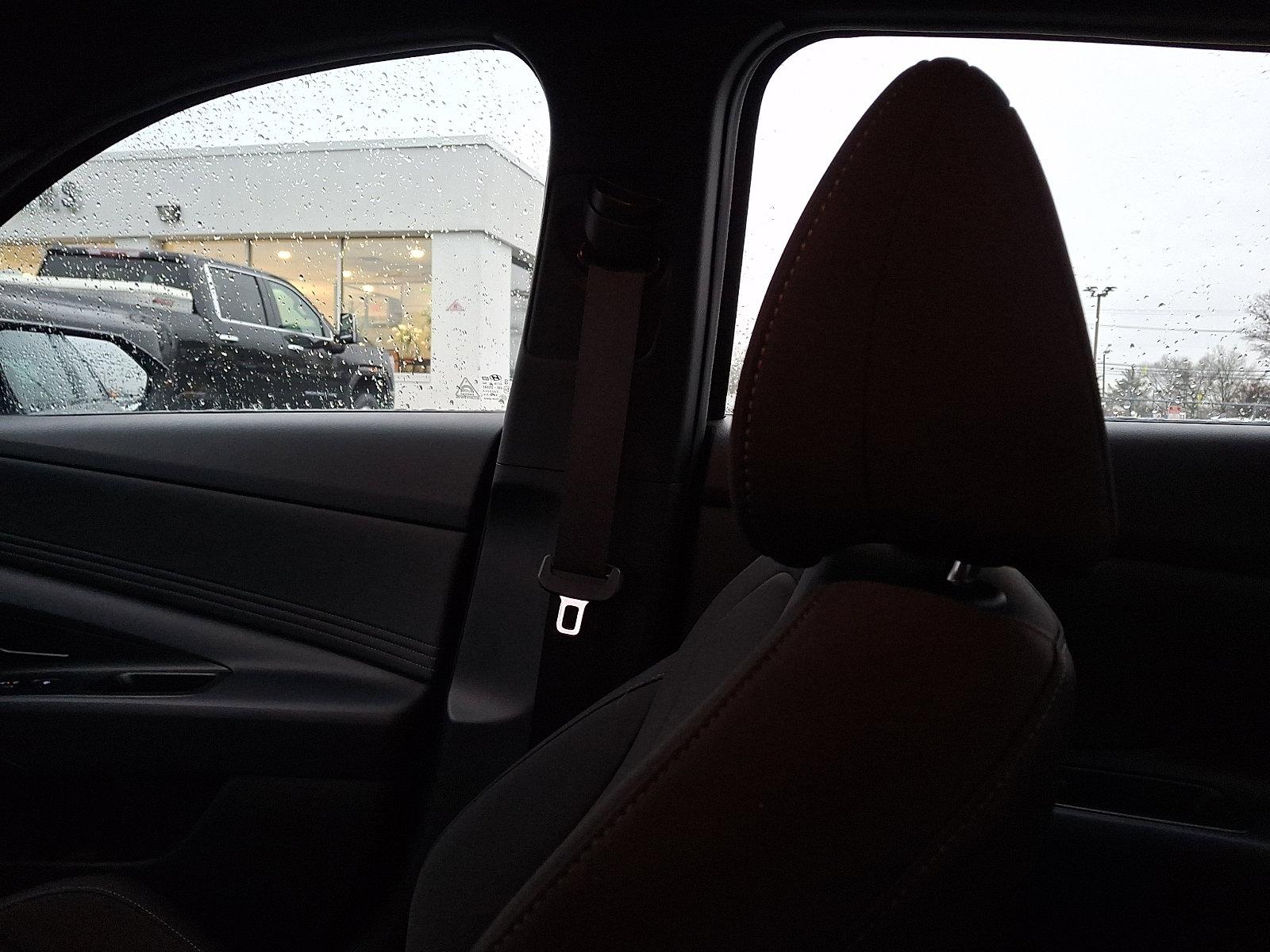 Used 2025 Hyundai Elantra Sport w/ Cargo Package image 17