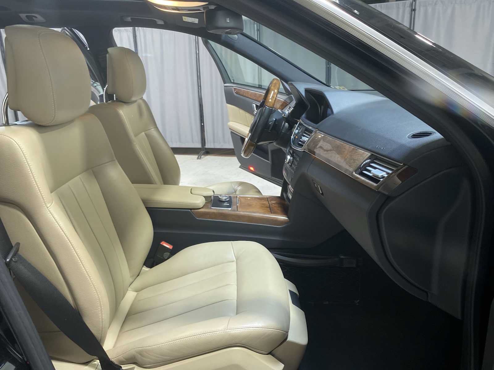 Used 2013 Mercedes-Benz E 350 4MATIC Wagon image 14