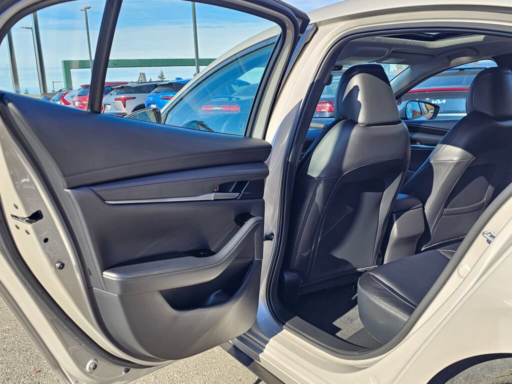 Certified 2026 MAZDA MAZDA3 2.5 S Sedan w/ Preferred Pkg FWD image 26