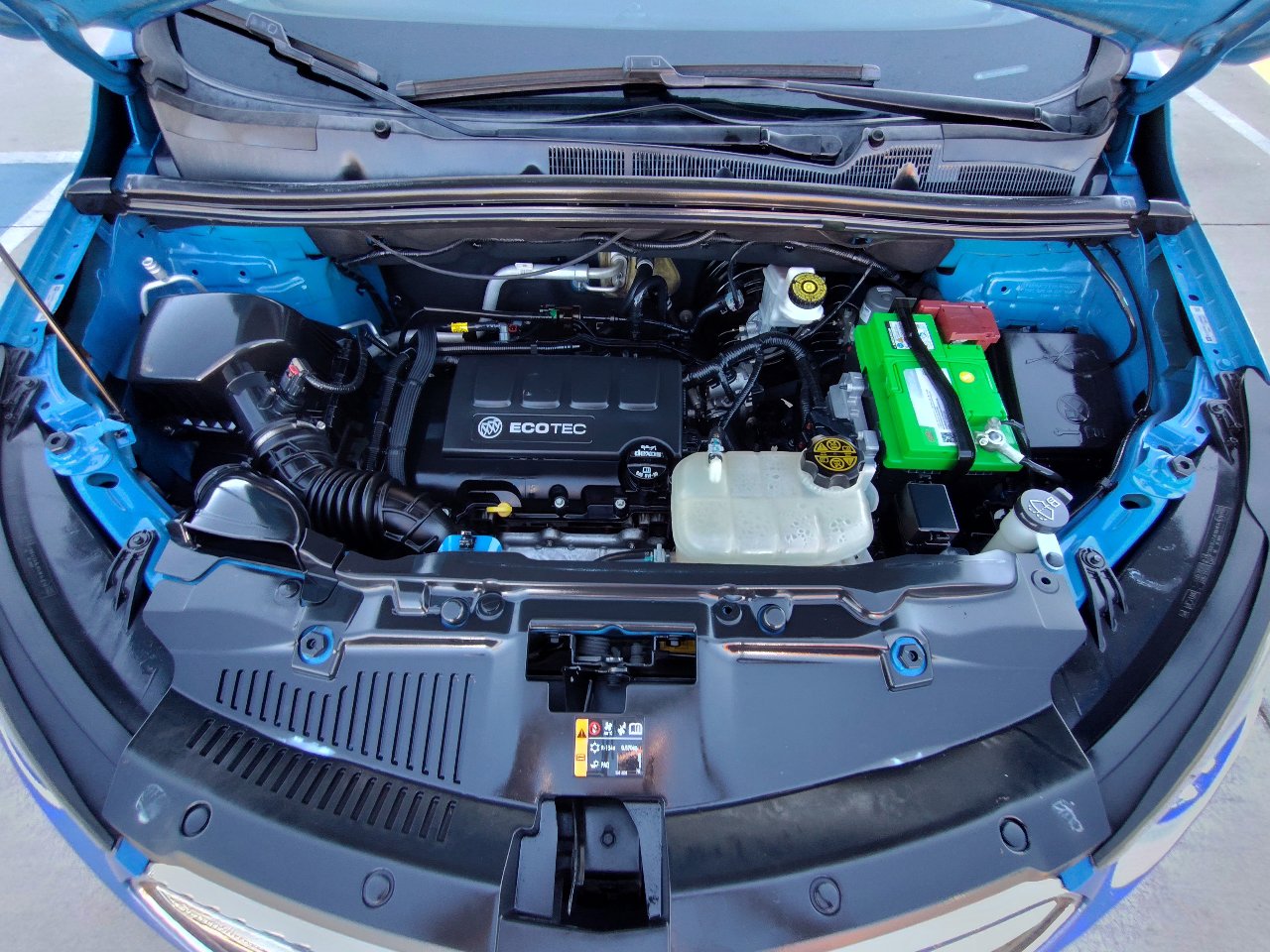 Used 2018 Buick Encore Essence image 44