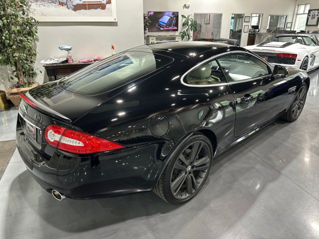 Used 2013 Jaguar XK Coupe RWD image 79