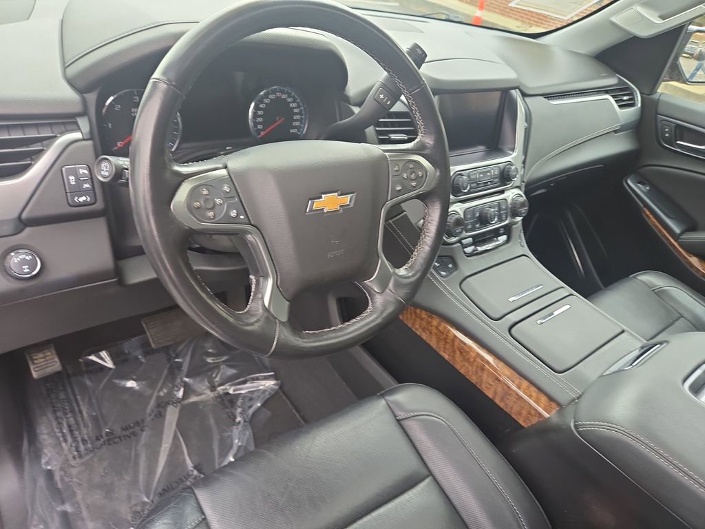Used 2020 Chevrolet Tahoe Premier AWD/4WD image 15