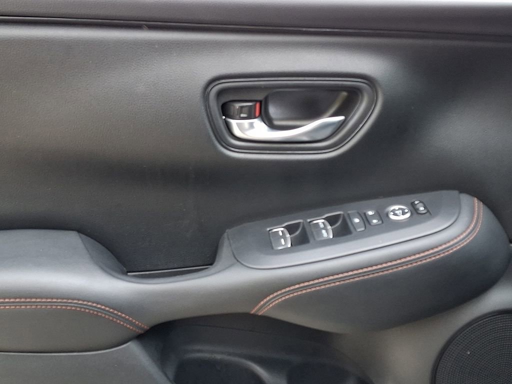 Used 2025 Honda HR-V Sport image 12