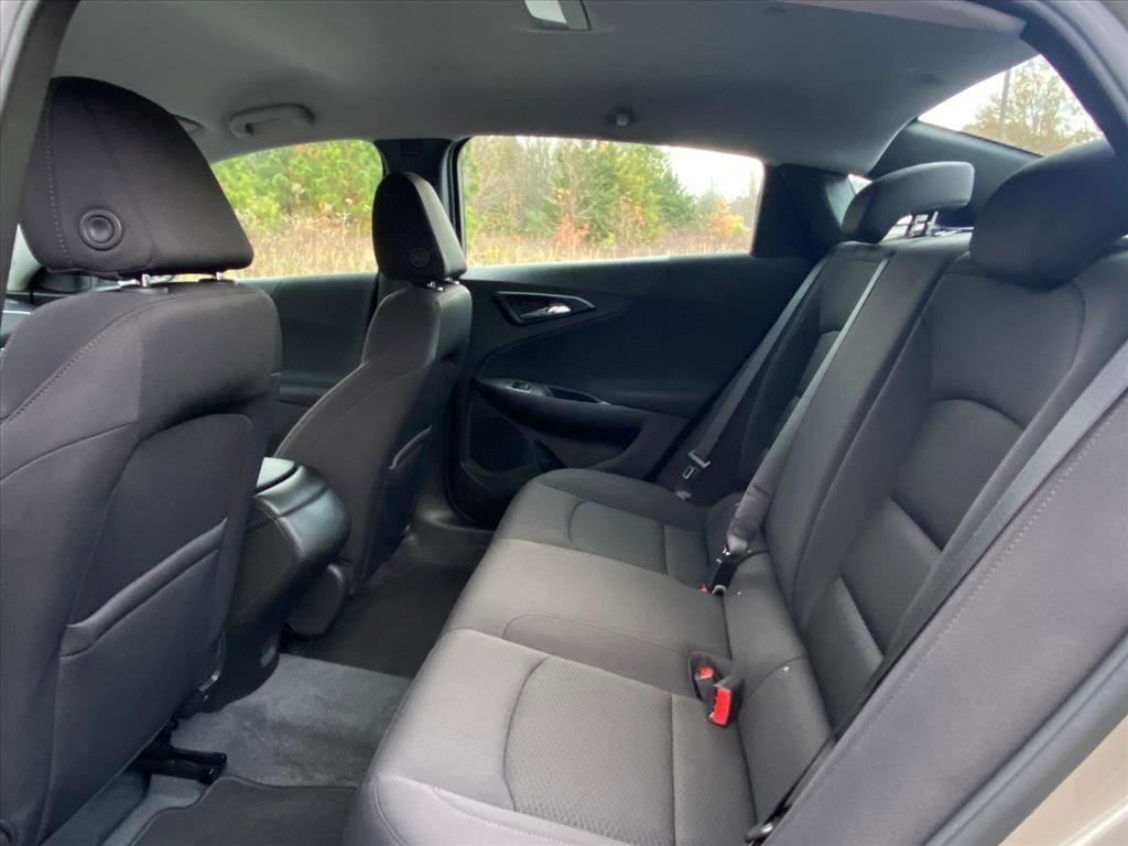 Used 2022 Chevrolet Malibu RS image 19