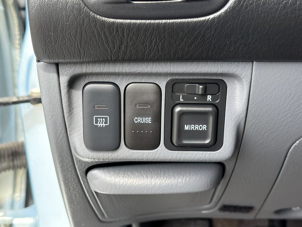 Used 2005 Honda Civic Hybrid Sedan image 19