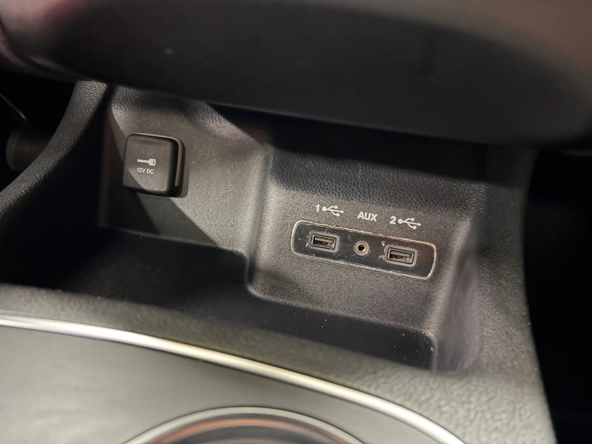 Used 2019 Dodge Durango SXT AWD/4WD image 38
