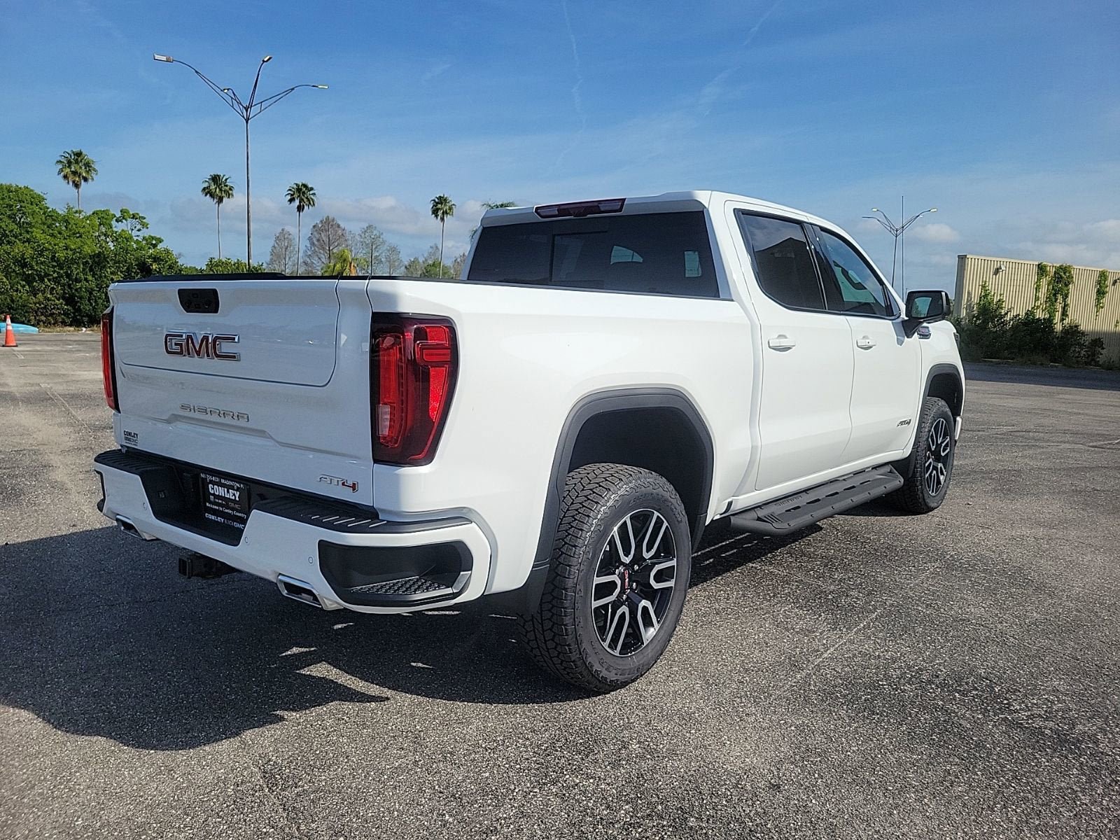 New 2026 GMC Sierra 1500 AT4 w/ AT4 Premium Package AWD/4WD image 5