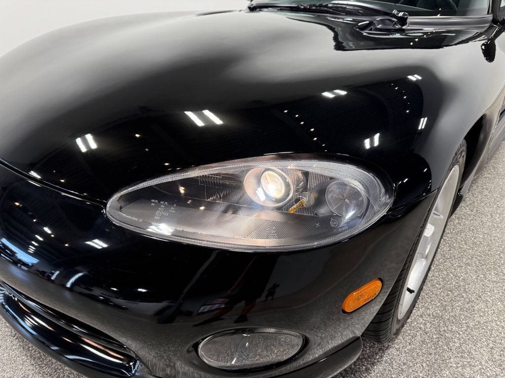 Used 1995 Dodge Viper RT/10 RWD image 4