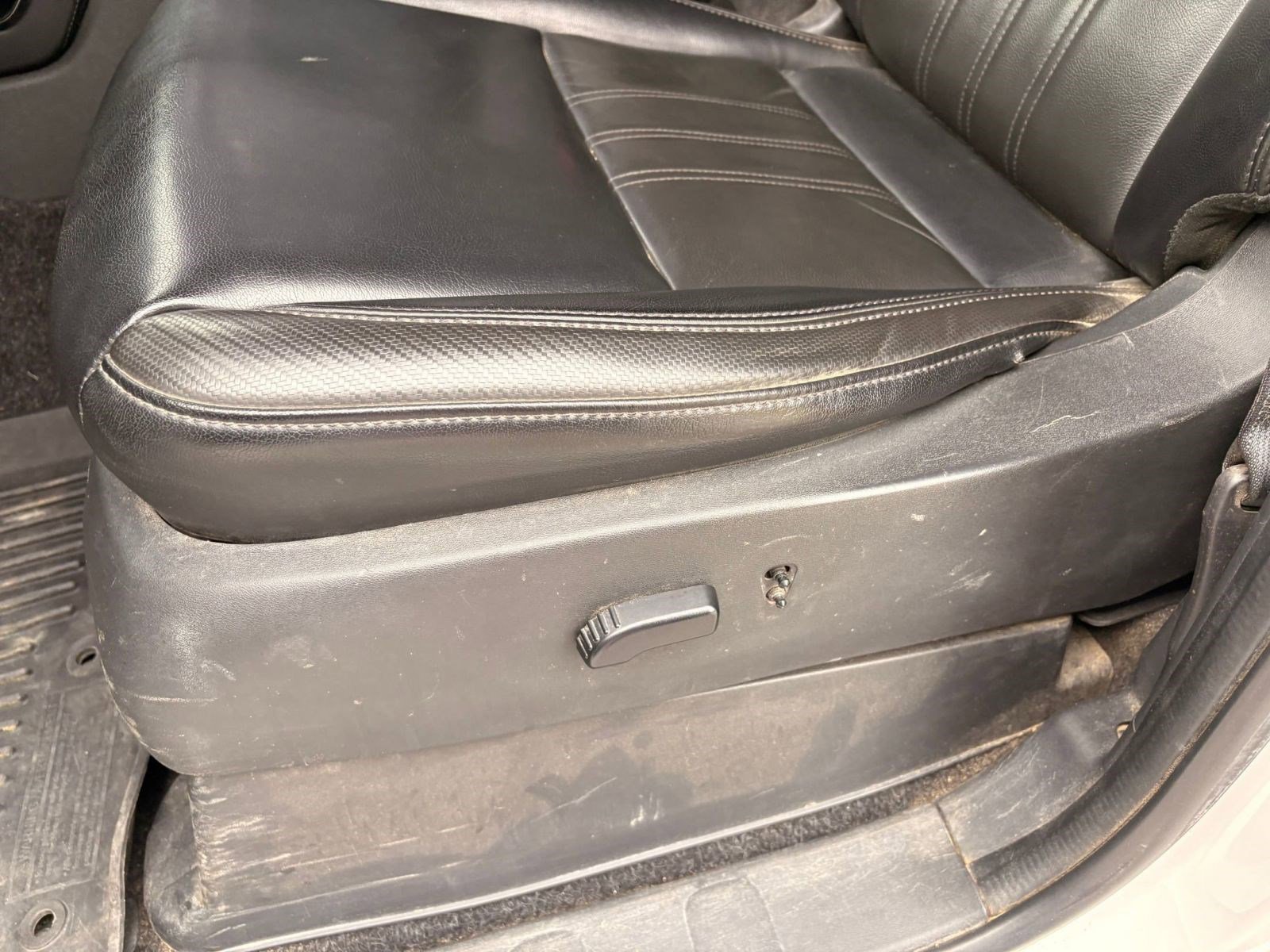 Used 2022 Nissan Frontier PRO-4X w/ Pro-4X Premium Package image 14