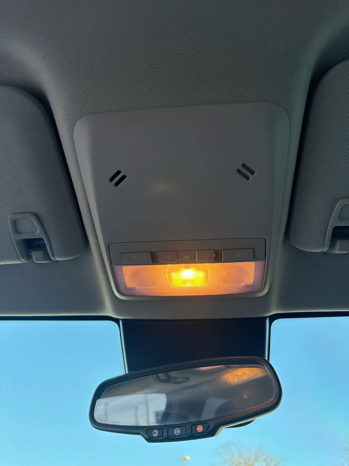 Used 2022 Buick Encore Preferred w/ Safety Package image 21