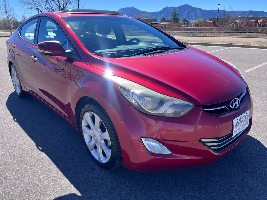 Used 2013 Hyundai Elantra Limited w/ Technology Pkg image 3