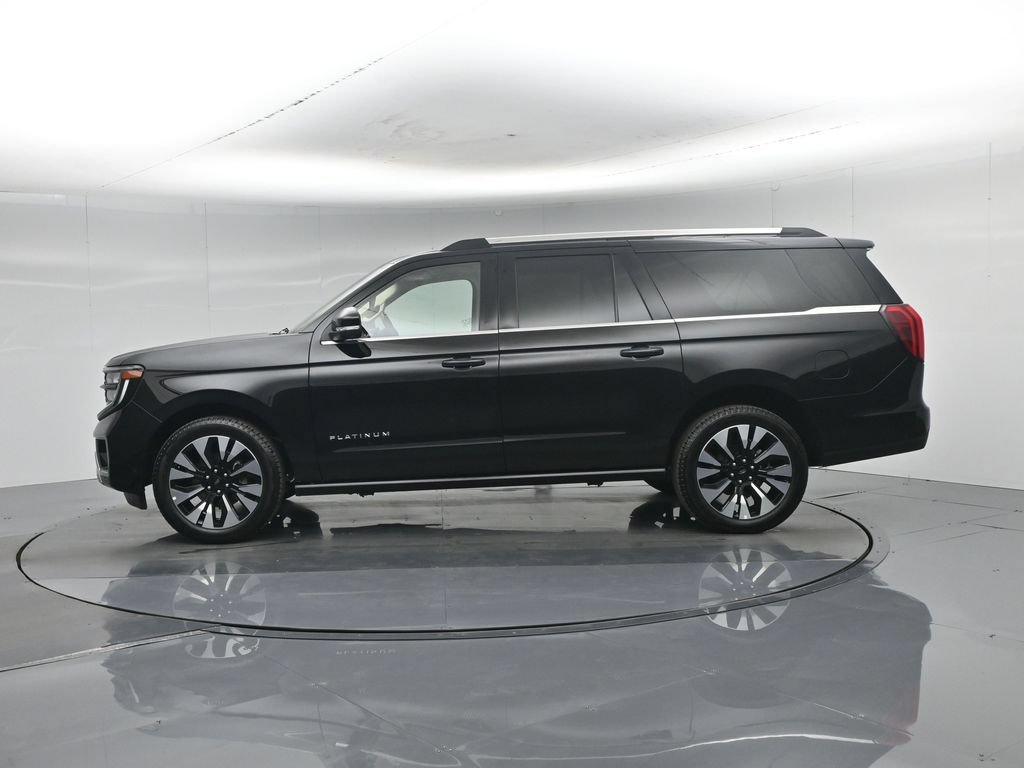Certified 2025 Ford Expedition Max Platinum w/ Driver's Package AWD/4WD image 35