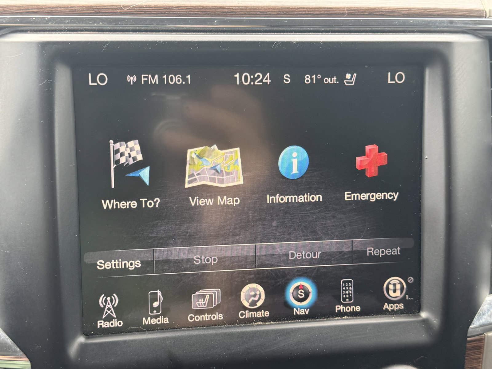 Used 2015 RAM 2500 Laramie AWD/4WD image 24
