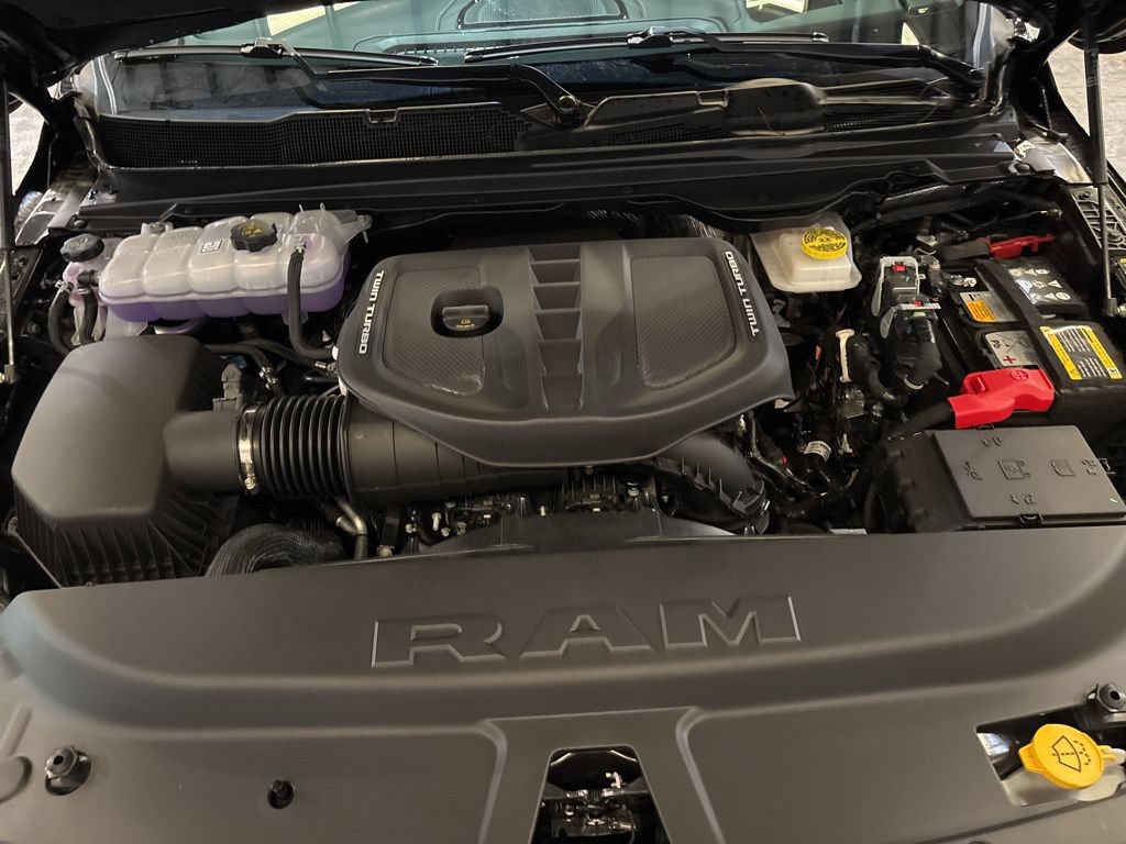 New 2026 RAM 1500 Tungsten w/ Trailer Tow Group AWD/4WD image 16