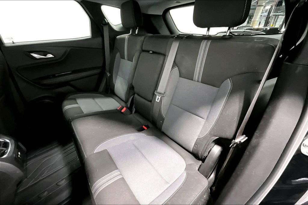 Used 2024 Chevrolet Blazer LT image 33