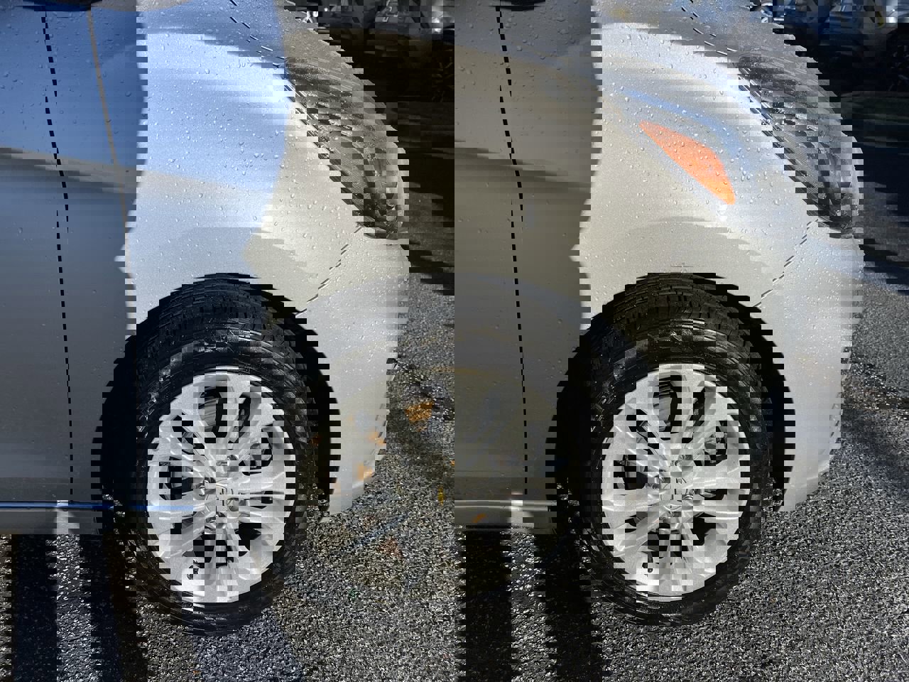 Used 2020 Chevrolet Spark LT image 13