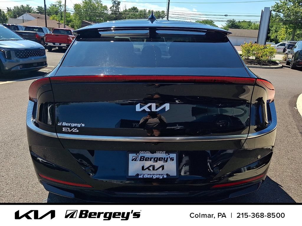 Certified 2025 Kia EV6 Wind AWD/4WD image 6