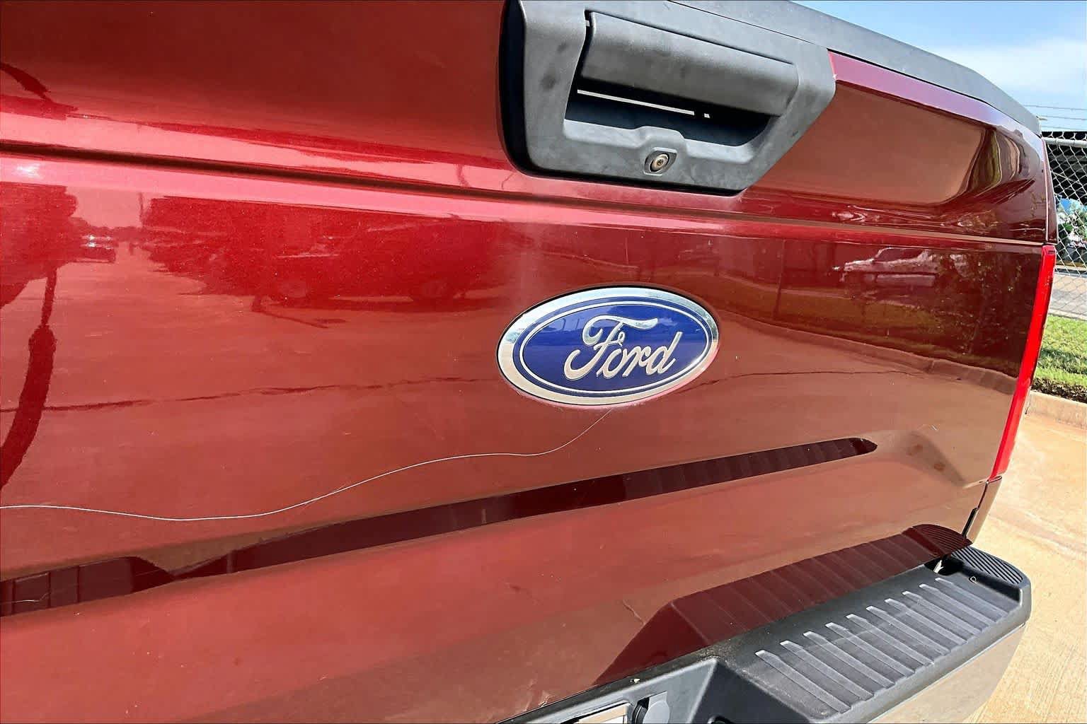 Used 2015 Ford F150 XLT AWD/4WD image 10