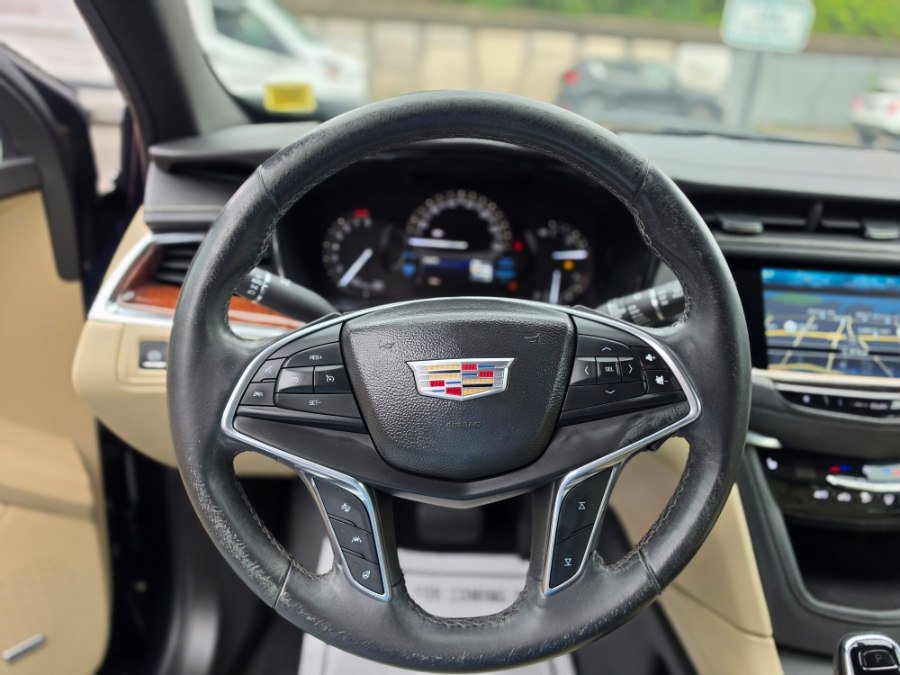 Used 2017 Cadillac XT5 Luxury w/ Driver Awareness Package FWD image 20