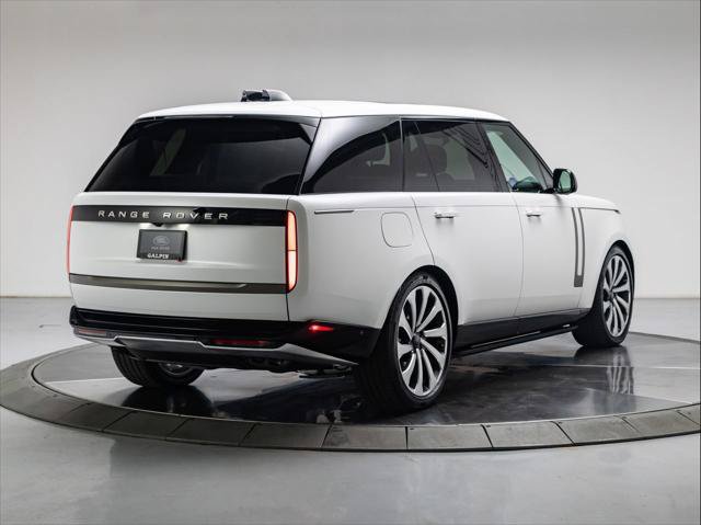 New 2026 Land Rover Range Rover Long Wheelbase SE AWD/4WD image 5