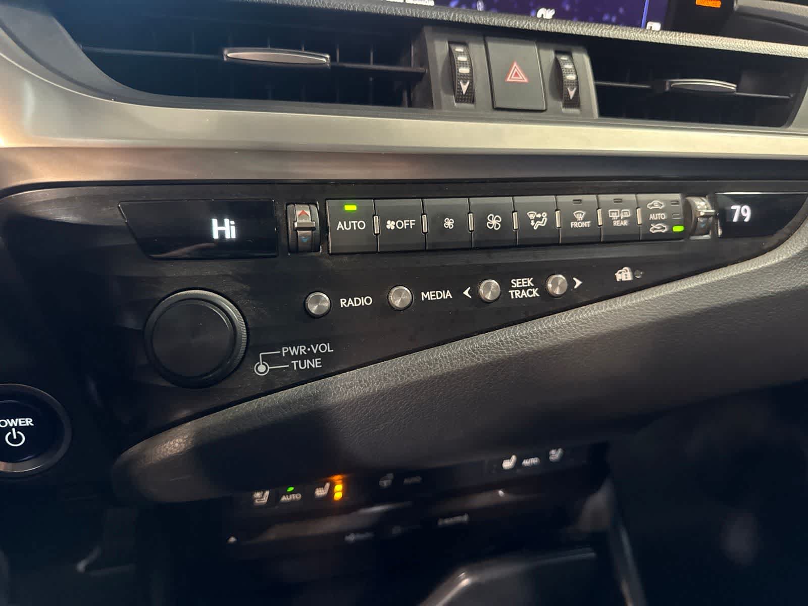 Used 2020 Lexus ES 300h w/ Premium Package FWD image 23