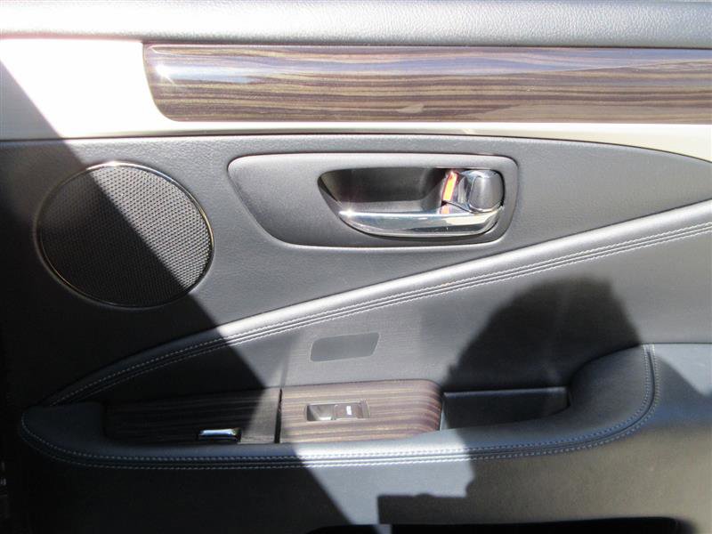 Used 2015 Lexus LS 460 AWD w/ Comfort Package image 28