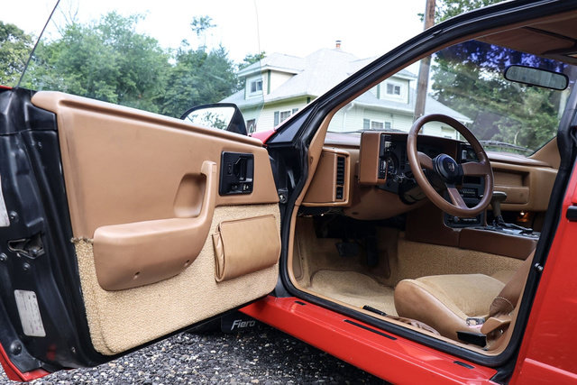 Used 1988 Pontiac Fiero GT RWD image 58