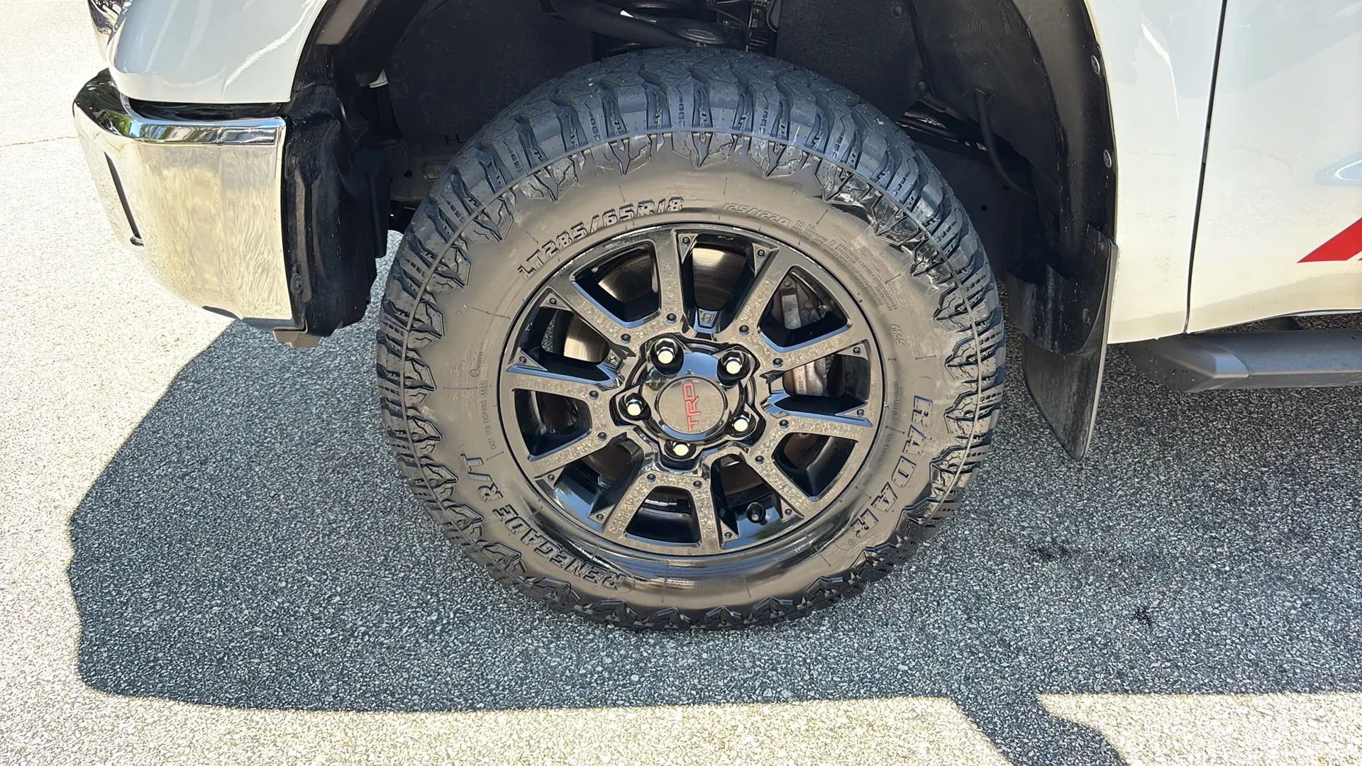 Used 2020 Toyota Tundra SR5 w/ SR5 Upgrade Package image 22