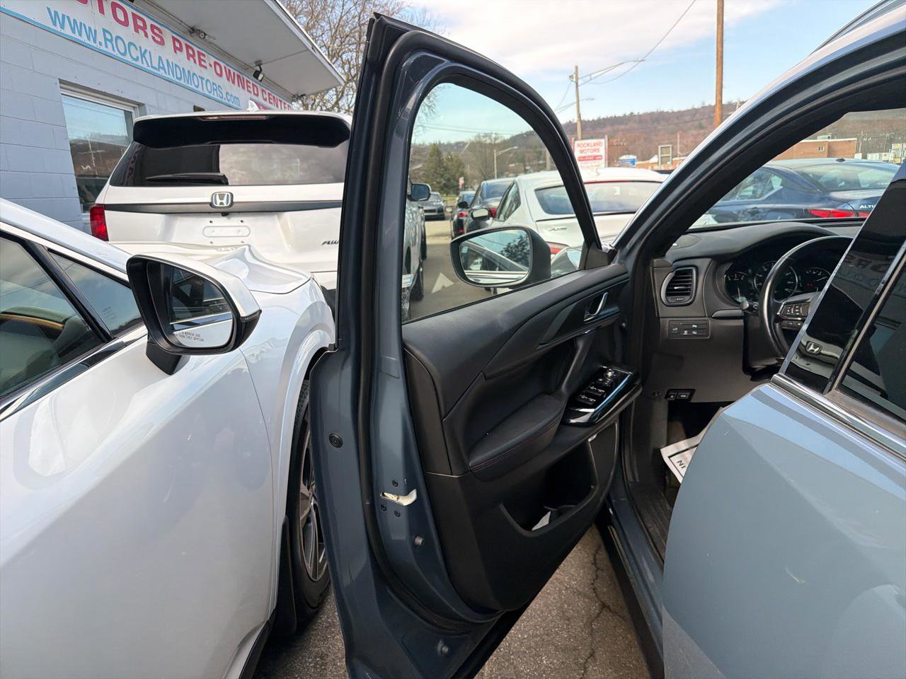 Used 2023 MAZDA CX-9 Carbon Edition AWD/4WD image 16