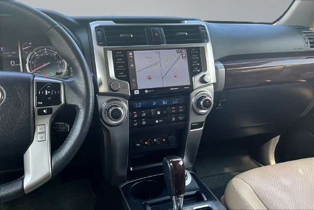 Used 2022 Toyota 4Runner Limited AWD/4WD image 9