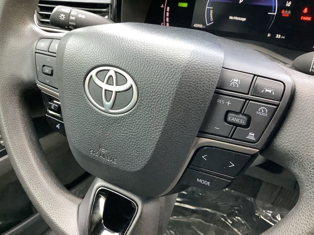 Used 2025 Toyota Camry LE FWD image 20