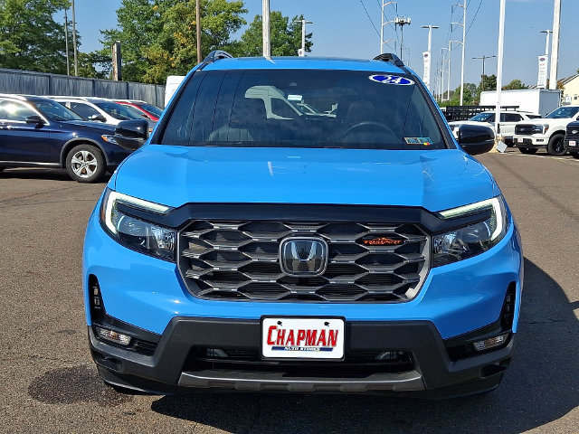 Used 2024 Honda Passport TrailSport image 2