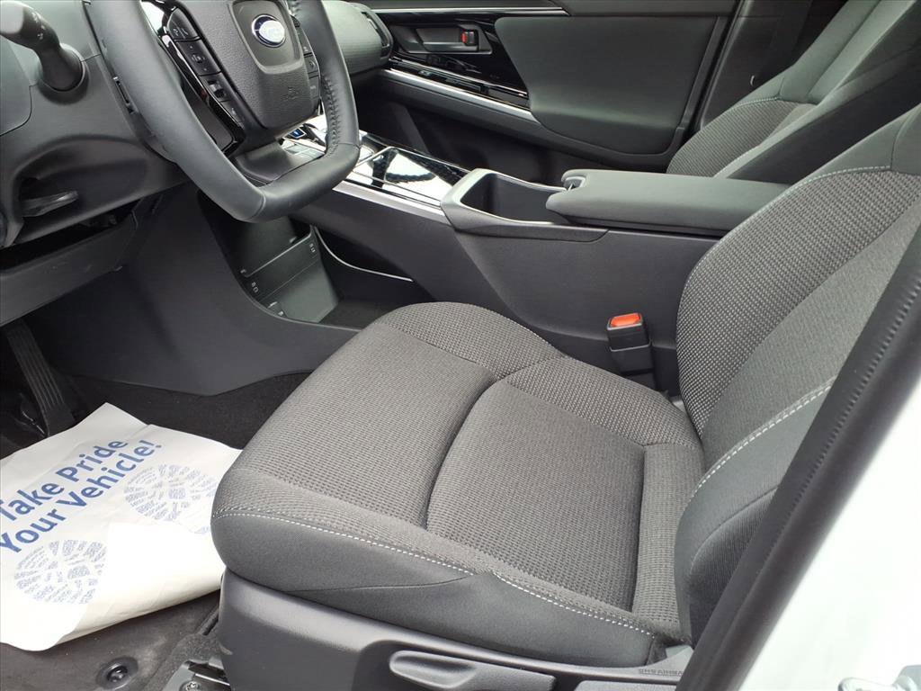 Certified 2025 Subaru Solterra Premium image 14