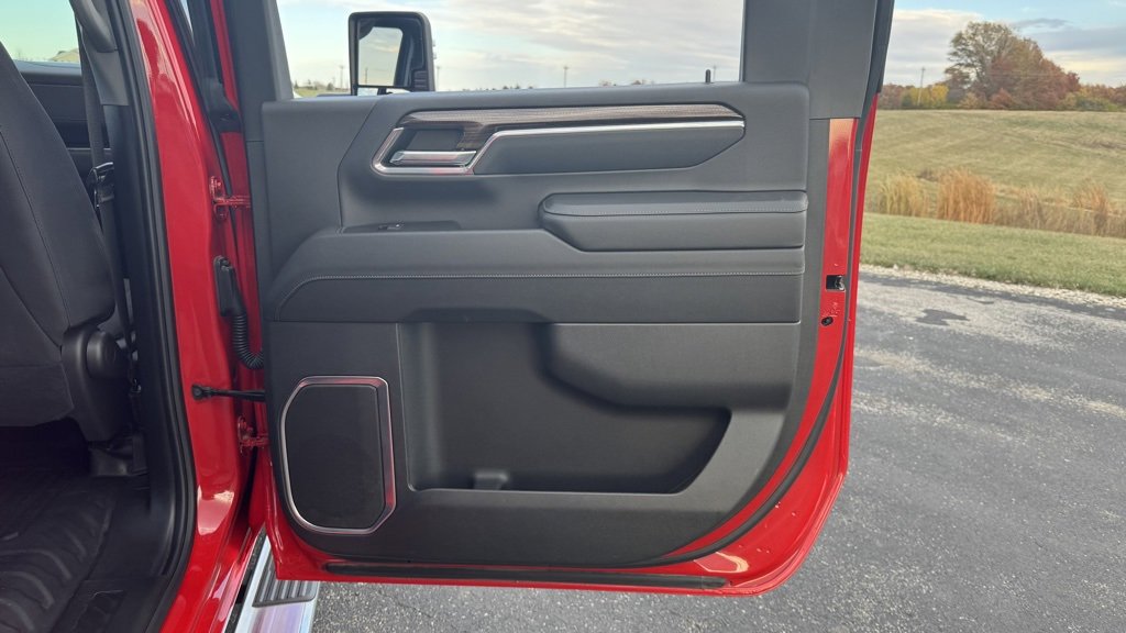 Used 2024 Chevrolet Silverado 2500 LT w/ Convenience Package image 19