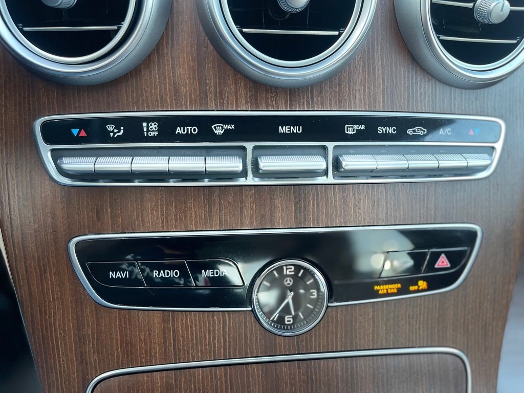 Used 2021 Mercedes-Benz C 300 4MATIC Sedan image 22