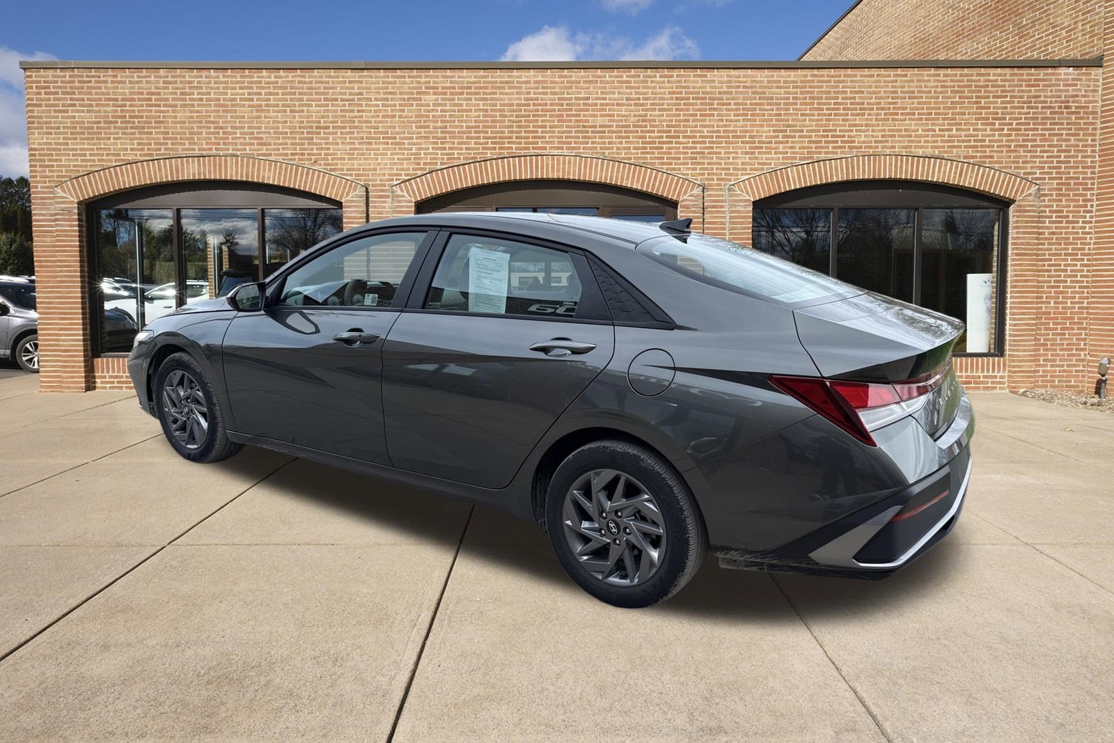 Certified 2024 Hyundai Elantra SEL image 10